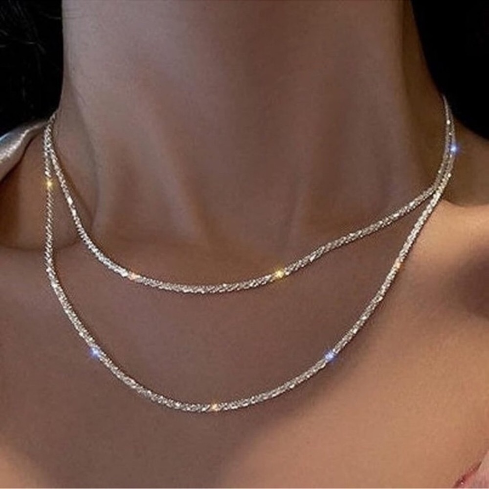 GORGEOUS TWO LAYERED NECKLACE